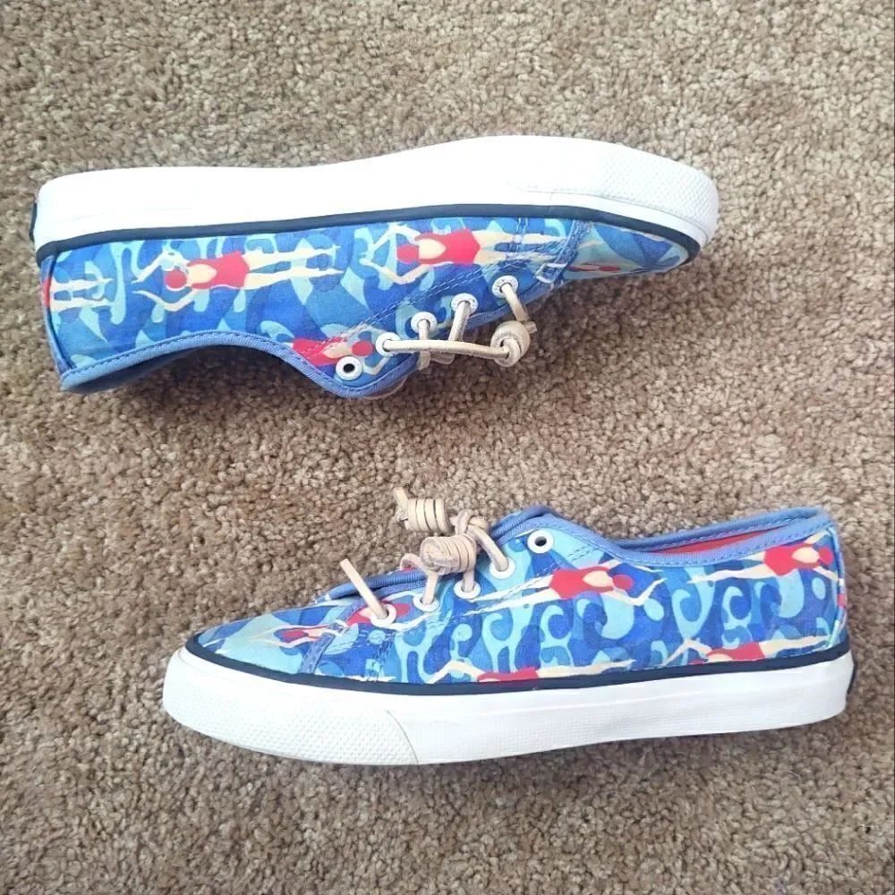 Sperry Canvas Swimmers Print Sneakers Blue Red Women's Size 5, PRE-OWNED